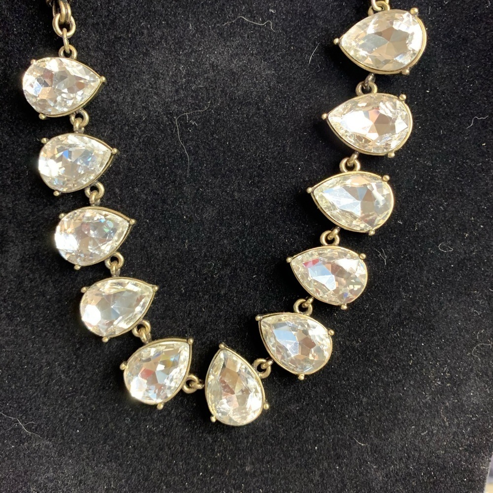 NWT Chicos necklace/bracelet/earrings set. LC 012